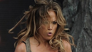 Nici Jennifer Lopez nu mai e ce-a fost! Solista s-a ingrăsat vizibil si pare imbătrânită. Cum a apărut la ultimul concert