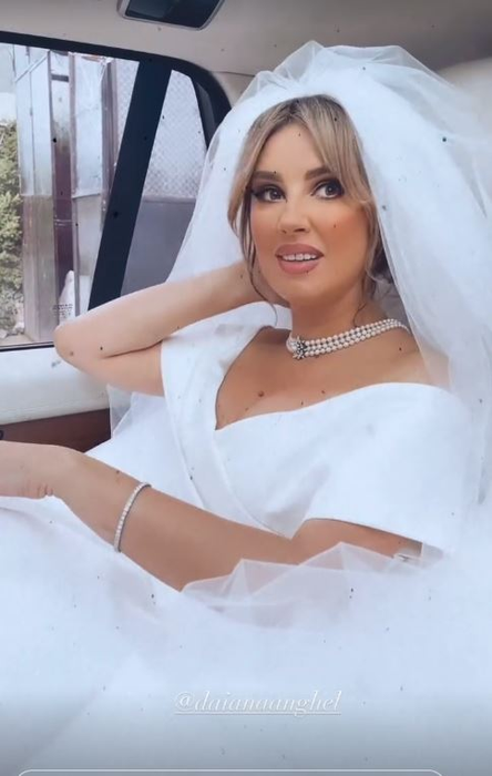 Daiana Anghel s-a căsătorit religios cu Sorin Gonțea! Fosta prezentatoare a strălucit în rochia de mireasă care a avut o croială sexy și provocatoare | FOTO