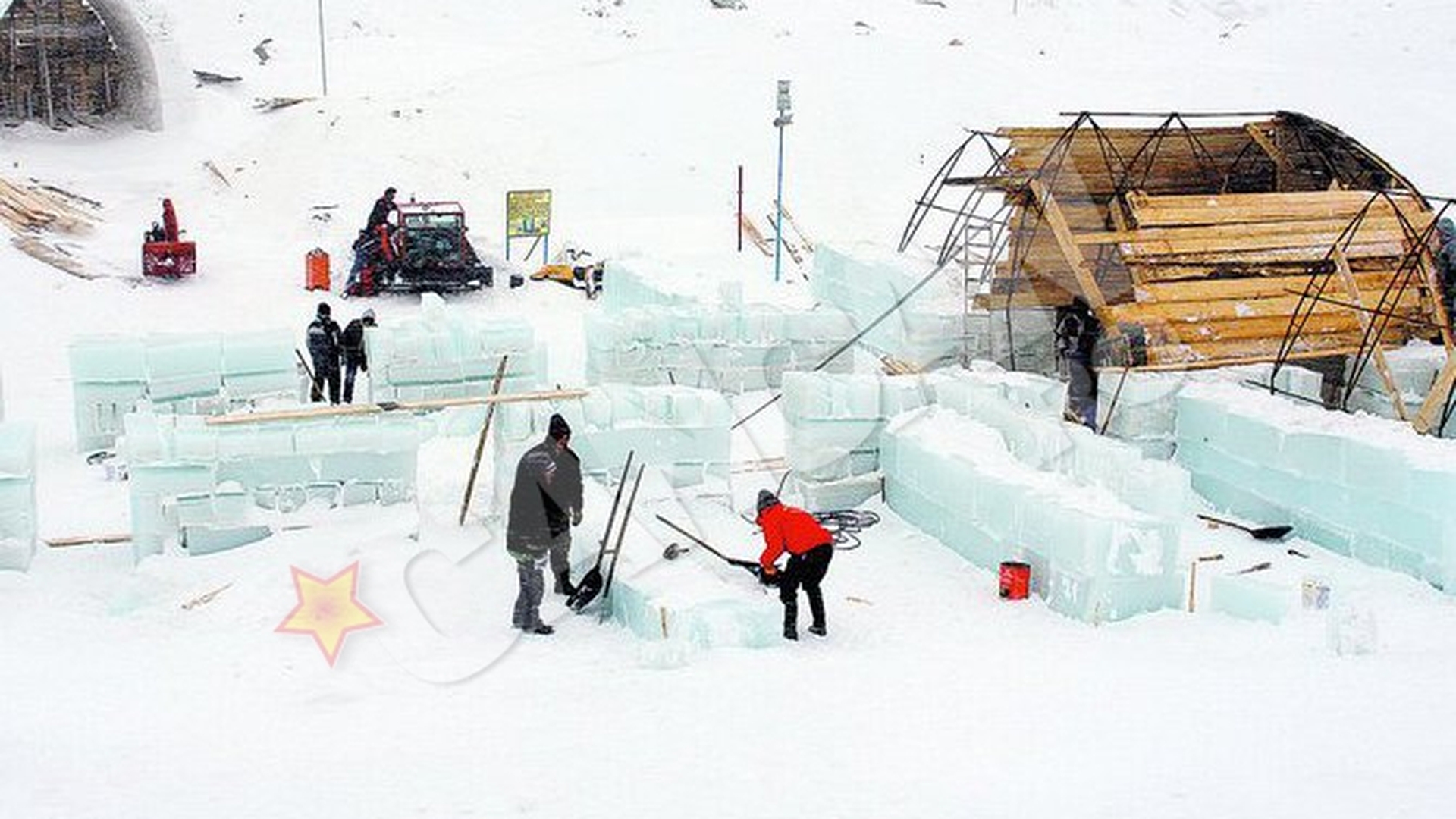 Distractie in hotelul de clestar din Masivul Fagaras. Muzica de gheata la Balea Lac!
