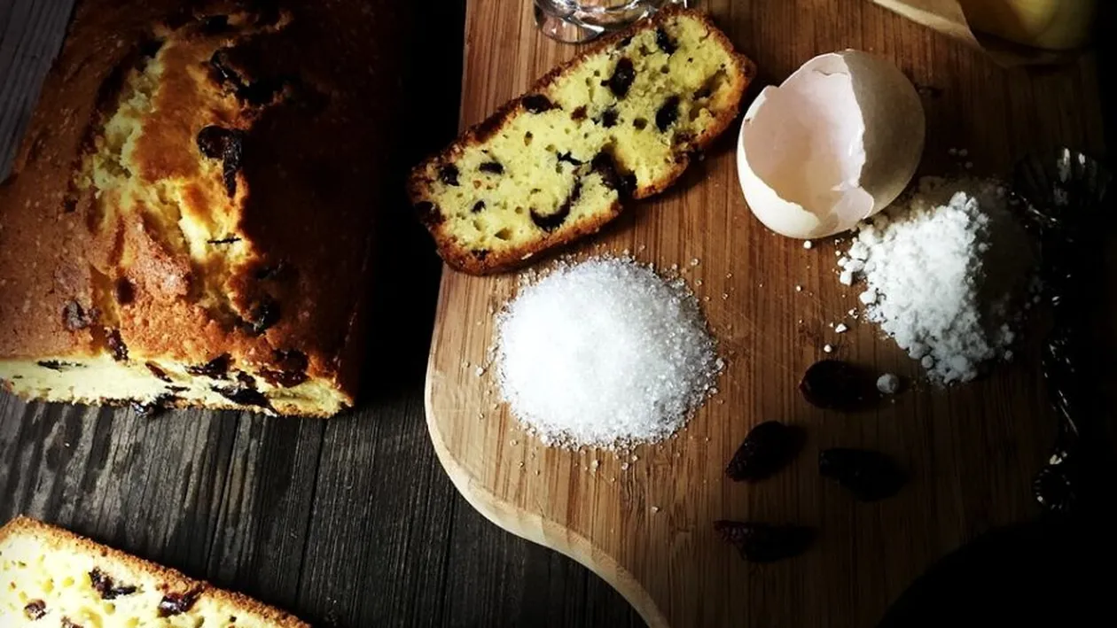 Reţete din cozonac rămas de la Crăciun! Ideile geniale prin care îl poţi refolosi