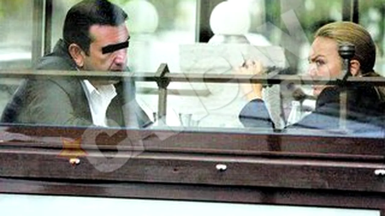 Purtatoarea de cuvant a guvernului, la masa cu un barbat bine! Ioana Muntean, pupacioasa la restaurant