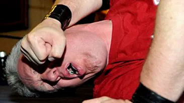 Lembit Opik, batut mar de un campionat la wrestling