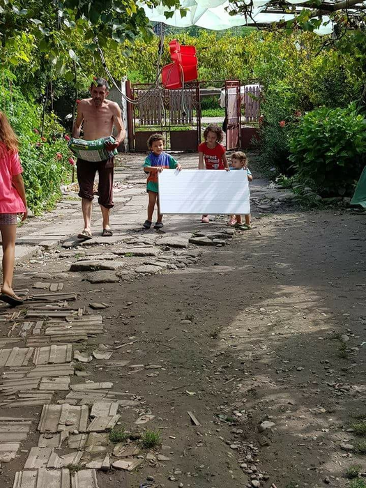 Make, poetul-taximetrist, și-a făcut un scop în viață din a-i ajuta pe alții