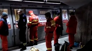 Imagine şocantă cu tânăra ucisă în staţia Dristor! Era prinsă sub metrou şi nimeni nu a putut să o ajute...