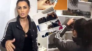 Oana Zăvoranu îşi dă azi hainele de pomană! Ce condiţii trebuie să îndeplineşti ca să pui mâna pe bunurile brunetei
