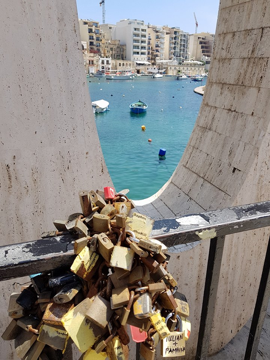 Andreea Marin, vacanță de cinci stele în Malta! Cum s-a fotografiat vedeta