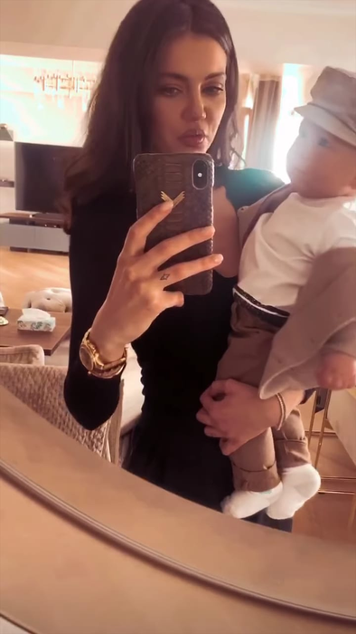 Christina Ich a publicat o filmare adorabilă cu băiețelul ei! Seamănă Noah mai mult cu vedeta sau cu Alexandru Pițurcă?