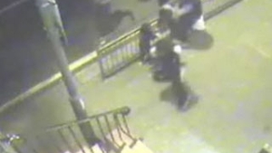 VIDEO Doi adolescenti au ucis un batran de fata cu nepotica lui