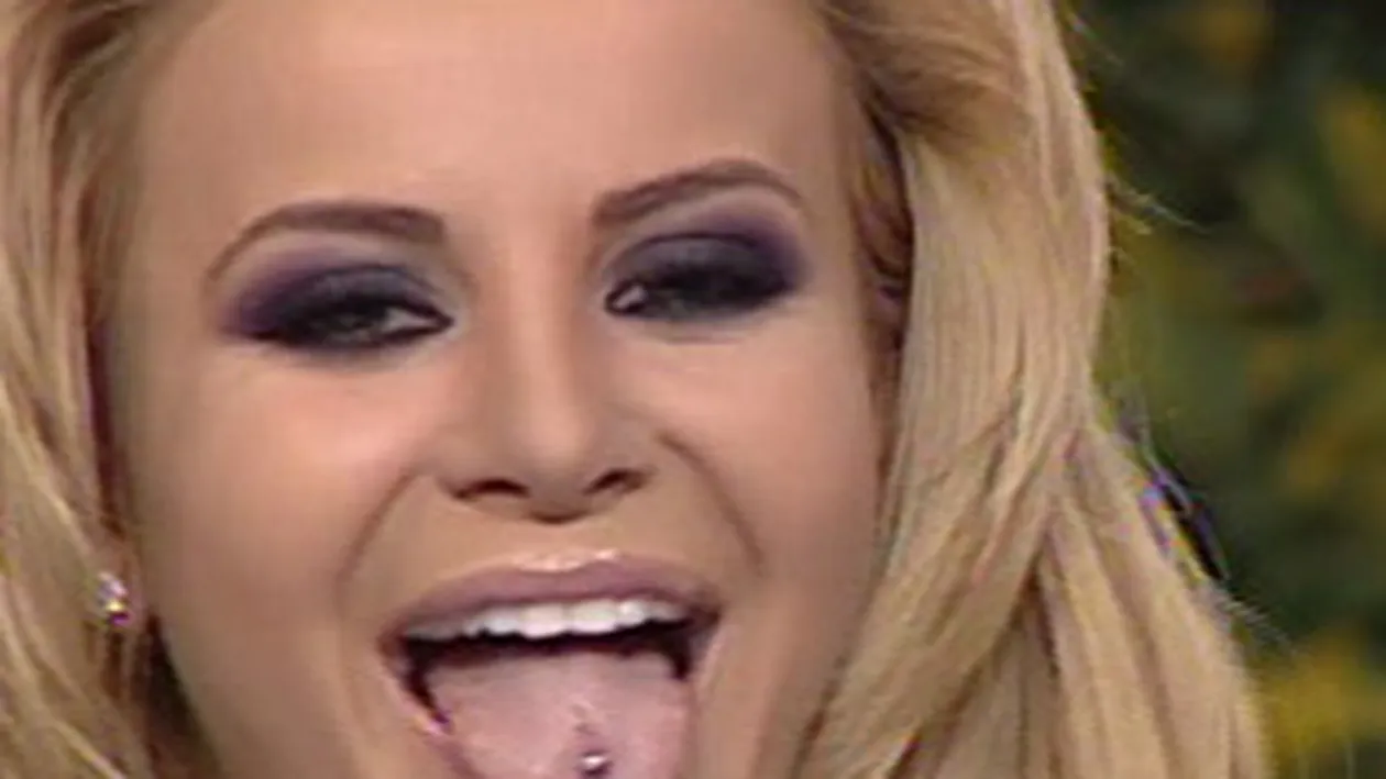 Marinei Dina i-a placut foarte mult la CANCAN TV! A venit fara sutien si cu sfarcurile la vedere