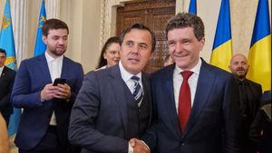 Știrea momentului în politica românească! A fost dus cu elicopterul la spital, în stare gravă