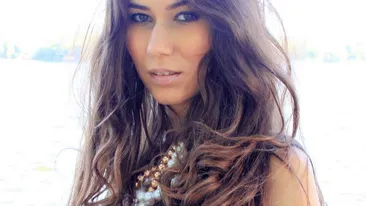 Scandal de proportii! Miss World Romania, acuzata ca nu merita titlul. Este grasa si are celulita. Vezi cum arata tanara