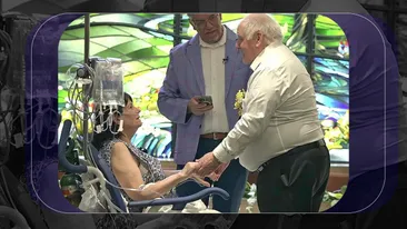După 15 ani de iubire, s-au căsătorit în spital cu doar câteva zile înainte de operația pe creier a miresei