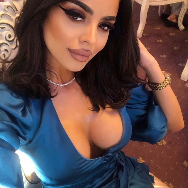 Isabela arată ca-n povești, ai grijă să n-o pățești!