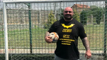 Sandu Lungu s-a reprofilat! A lăsat luptele și s-a apucat de fotbal