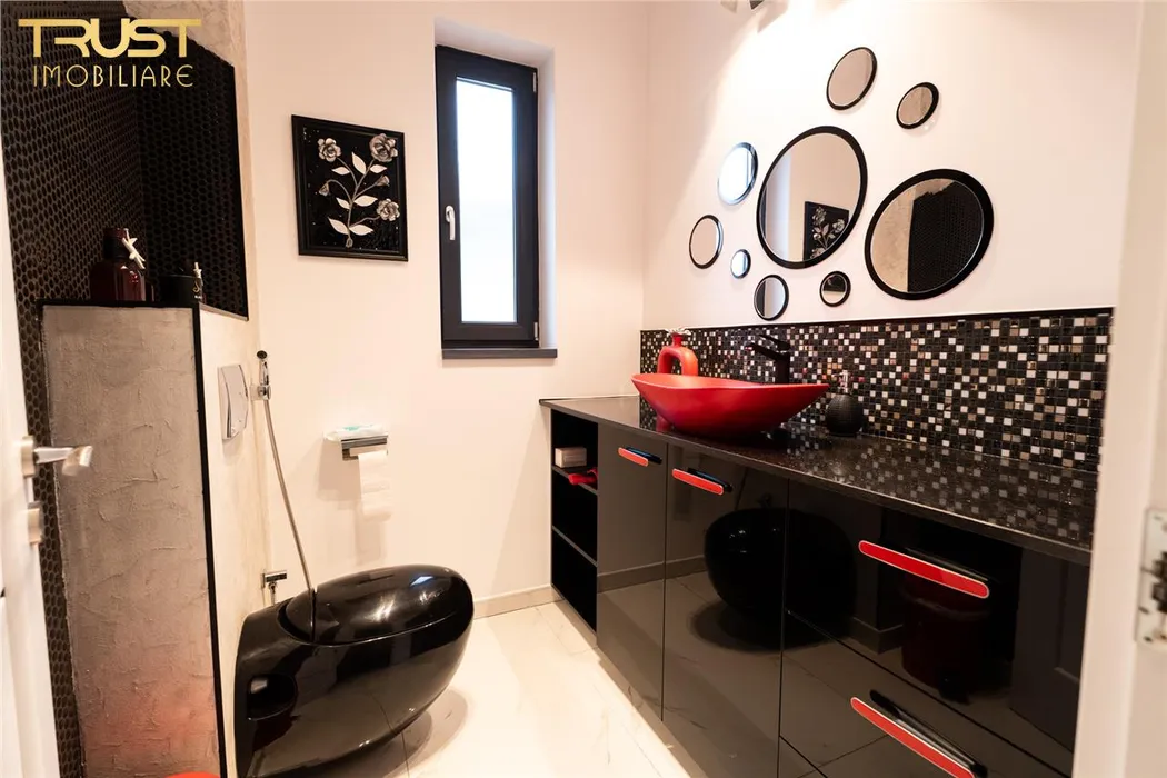 Fostul fundaș central de la Dinamo își vinde casa. Cum arată vila din Cluj cu 3 dormitoare, 2 băi, bucătărie și terasă