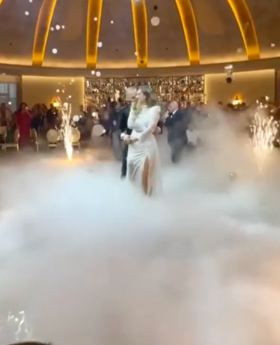 Livian a primit plicuri goale la nuntă /Foto: Social media
