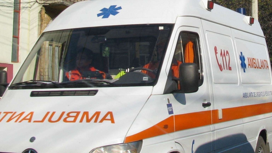 Copil de 12 ani, găsit carbonizat, după ce mama lui a aprins focul în casă pentru a încălzi mâncarea