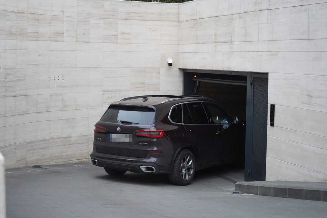 Lucrurile Simonei Halep ajung la Rahmaninov Residence (SURSA FOTO: CANCAN.RO)
