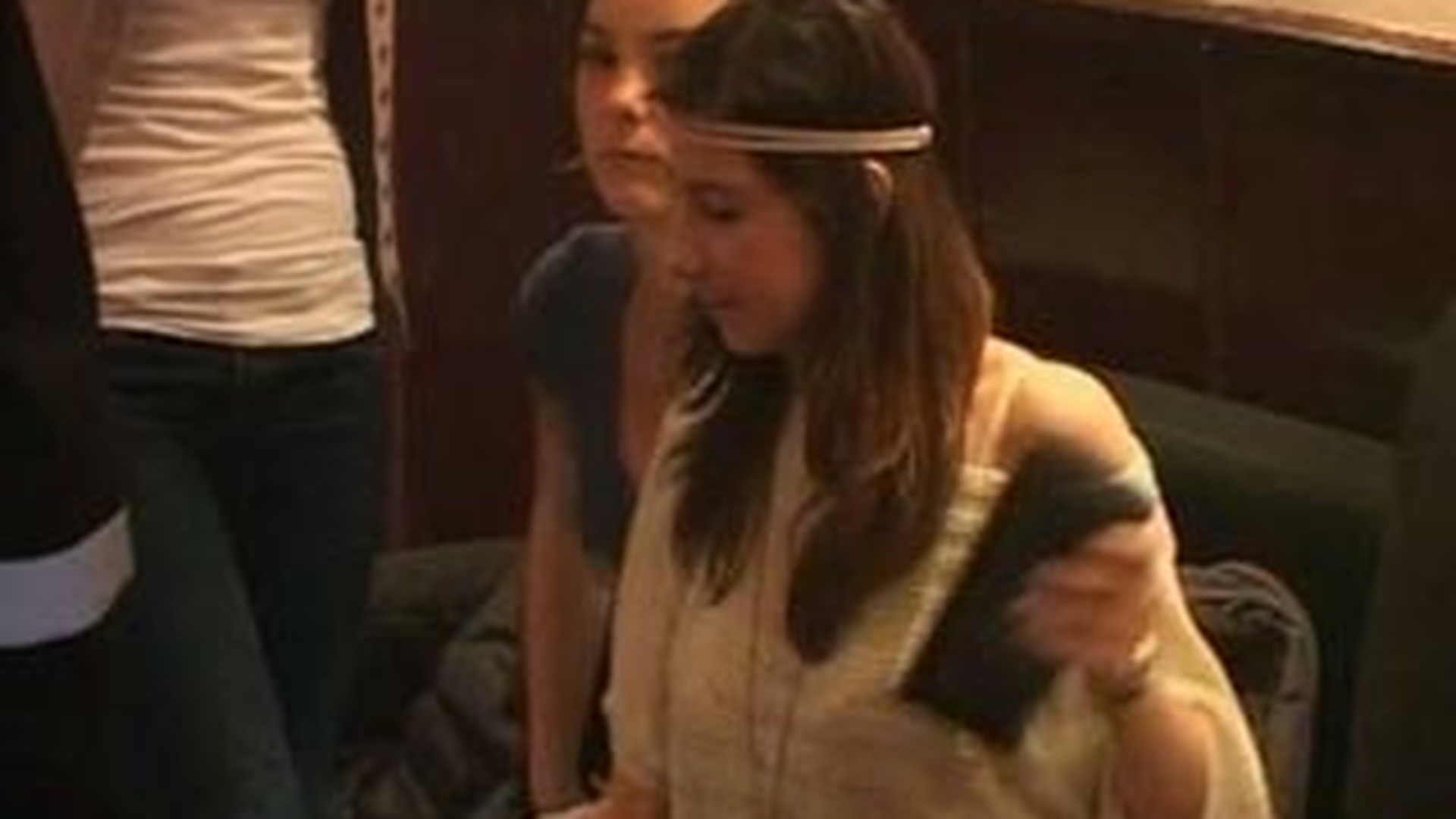 VIDEO Politistii brasoveni au facut o razie prin barurile locale! Ce au gasit e realitate pura