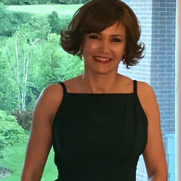 Carmen Mureşan, o doamnă frumoasă şi foarte distinsă