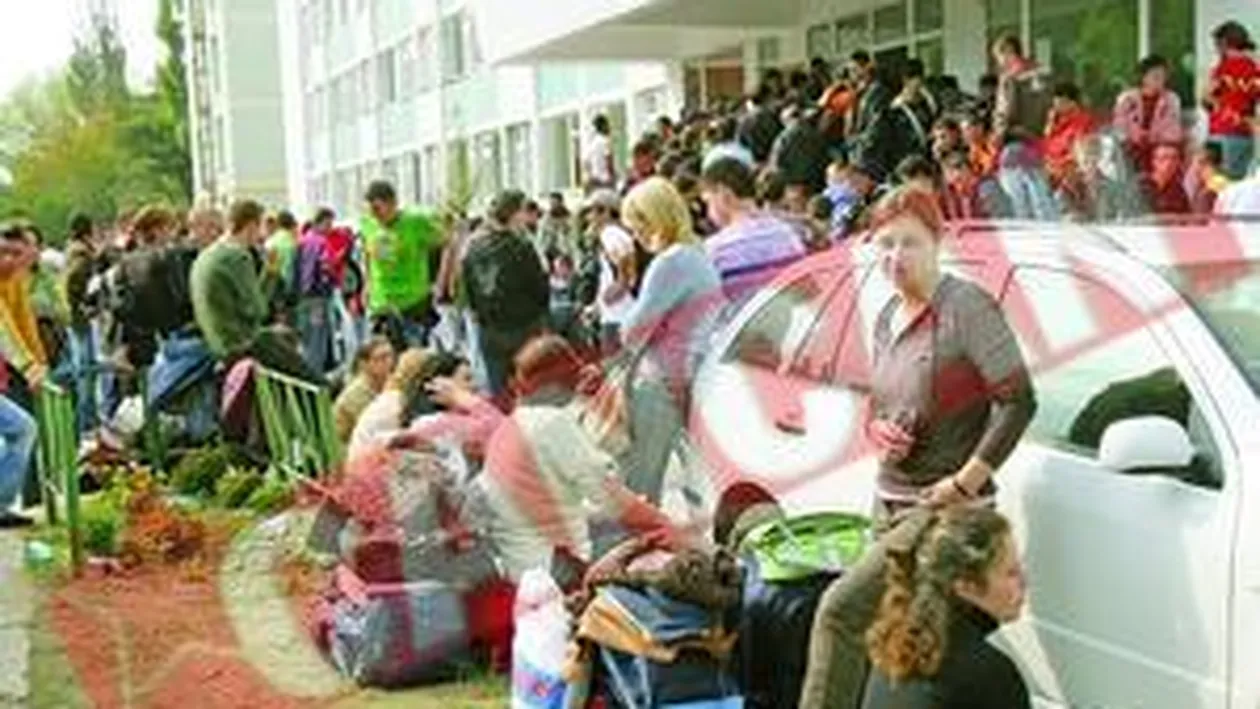Bataie pe locurile din caminele studentesti de stat