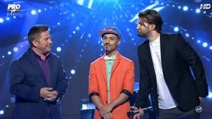 Îl recunoști? Artistul dă câteva detalii: ”Talentul lui secret e fluieratul!”