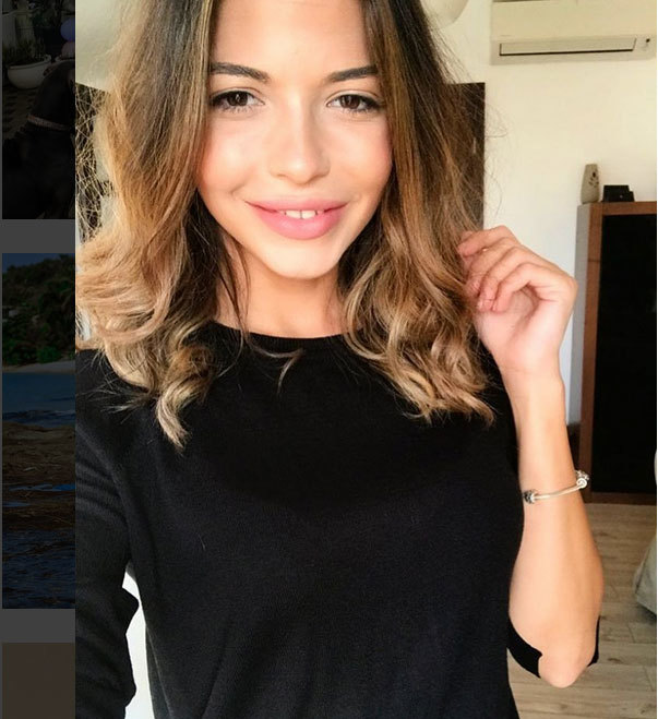 GALERIE FOTO INCENDIARĂ! Îţi stă inima când o vezi în costum de baie! Nu e topmodel, ci… E cea mai sexy-doctoriţă!