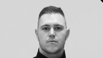 Șoferul care a lovit mortal un polițist conduce în continuare. Imaginile care au stârnit indignare