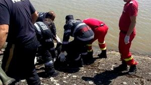 Tânăr de 28 de ani, găsit mort în lacul de acumulare Bascov, de pe râul Argeș