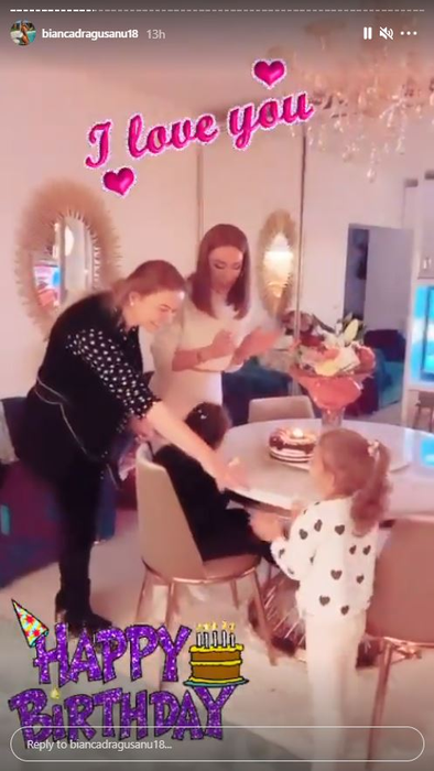 Bianca Drăgușanu, petrecere de ziua mamei sale. Cât de mult s-a schimbat Madi Drăgușanu! Oare a apelat la ajutorul esteticienilor?