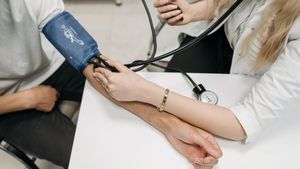 Simptome noi pentru următorul val de Covid-19: „Durerea în gât nu mai este atât de frecventă”