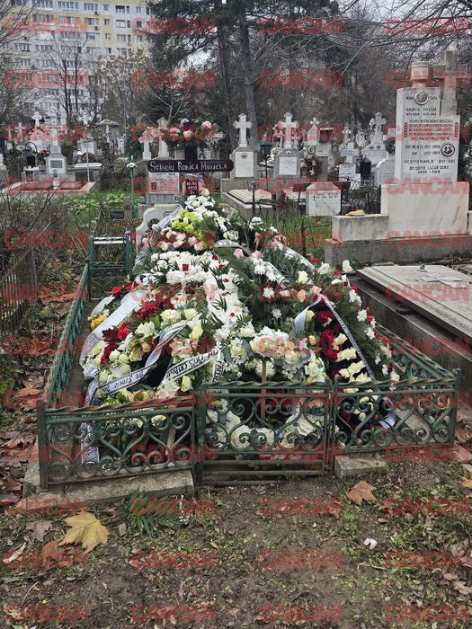 Mormântul Rodicăi Stănoiu a fost acoperit cu multe coroane