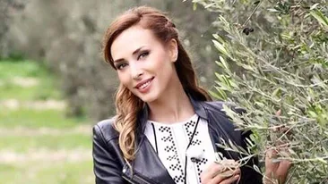 Lui SALMAN KHAN sigur îi va plăcea asta! IULIA VÂNTUR s-a fotografiat în timp ce...