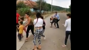 Bătaie generală între polițiștii și localnicii din Sălaj. Oamenii legii au acționat în forță