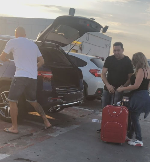 Gabi Tamaș l-a așteptat pe Oren Sterling la Aeroportul Otopeni