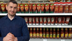 Consumi ketchup din supermarket? Din ce e făcut, de fapt, potrivit lui Dragoș Pătraru