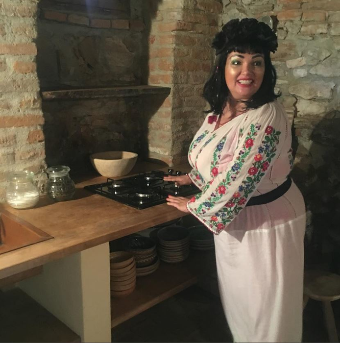 Încep să se vadă rezultatele! Aşa arată OZANA BARABANCEA la câteva săptămâni de când şi-a făcut operaţia de micşorare a stomacului