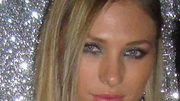 O mai tineti minte pe aleasa primului Burlac, Violeta? A incheiat orice colaborare cu Bote si vrea sa se faca prezentatoare TV!