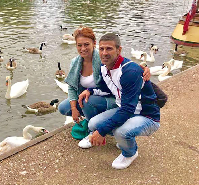 Cornel şi Roxana locuiesc, în acest moment, în Anglia