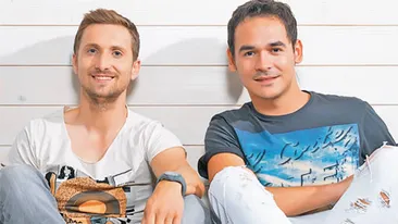 A exagerat de data asta! Dani Otil a venit in emisiune cu o salopeta mulata, roz: Va rog sa nu ma filmati de aproape