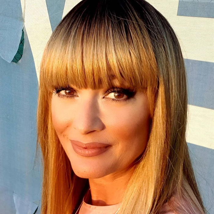 Anca Țurcașiu, de nerecunoscut, după schimabarea de look. Cum arată blondă și cu breton: „Asta da reinventare”