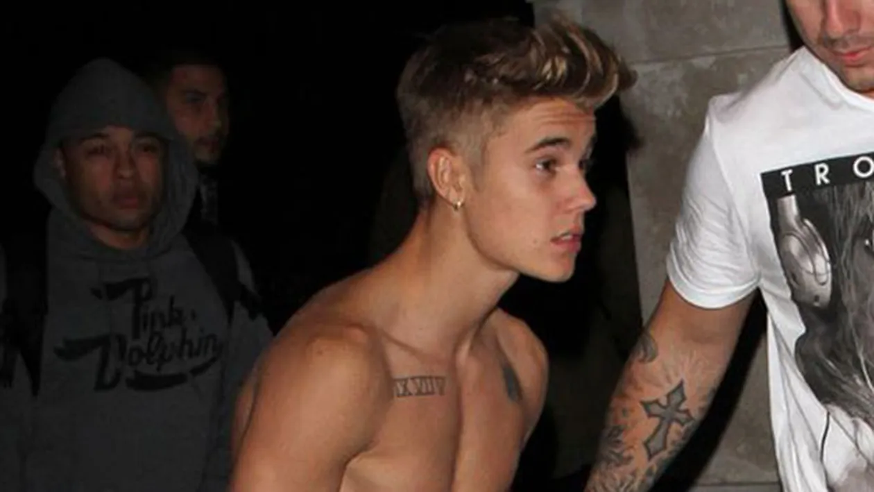 Justin Bieber, incurajat de Wiil.i.am: Cui ii pasa de ei. Ne urasc pentru ca ... Citeste continuarea