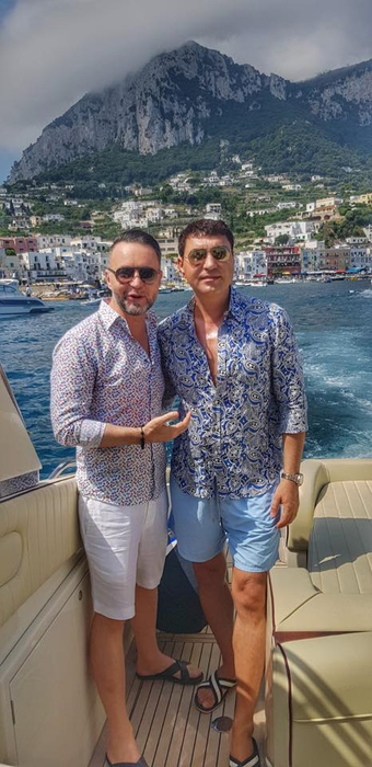 Cristian Borcea s-a refugiat cu Pelinel la Capri, alături de un celebru om de afaceri