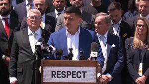 George Simion, primele declarații înainte de EXIT POLL-ul de la ora 21:00: „Pe toți românii îi rog să ne ajute în acest efort”