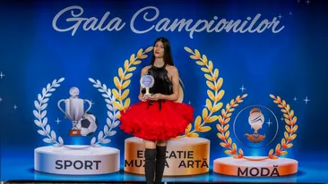 Raisa, câștigătoarea trofeului „Performanță și Excelență în muzică”, la doar 15 ani! Helmut Duckadam, printre cei prezenți la evenimentul care a premiat micii campioni ai României