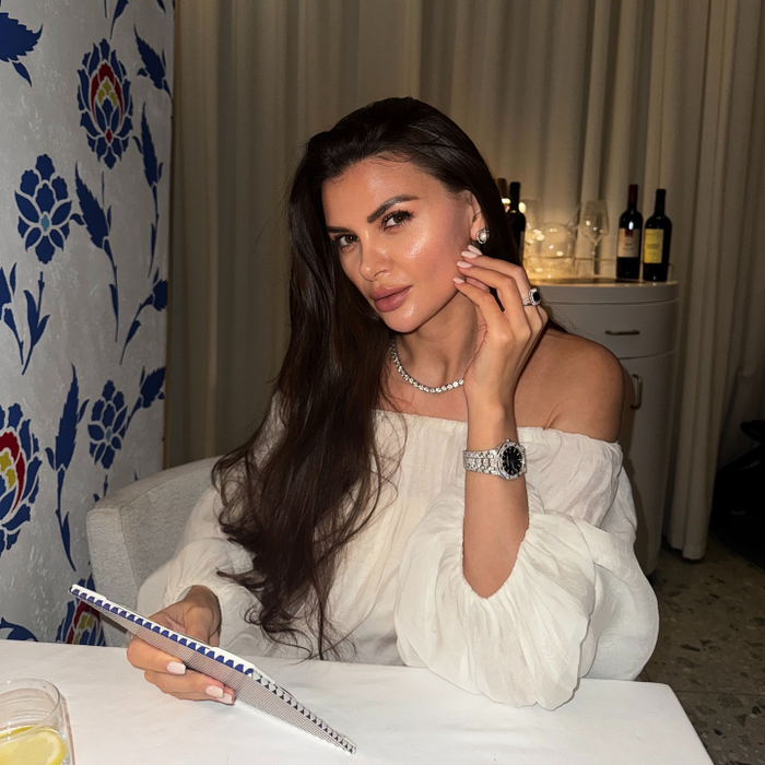 Ramona Gabor a dat cărțile pe față despre relația ei cu Mr. Pink, soțul Monicăi Gabor: „E în regulă, tu ești bărbat, tu poți să faci asta”