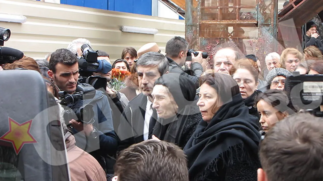 Mama lui Serban Ionescu a uitat de ura pe care i-a purtat-o Magdei Catone! Au ajuns sa doarma sub acelasi acoperis!