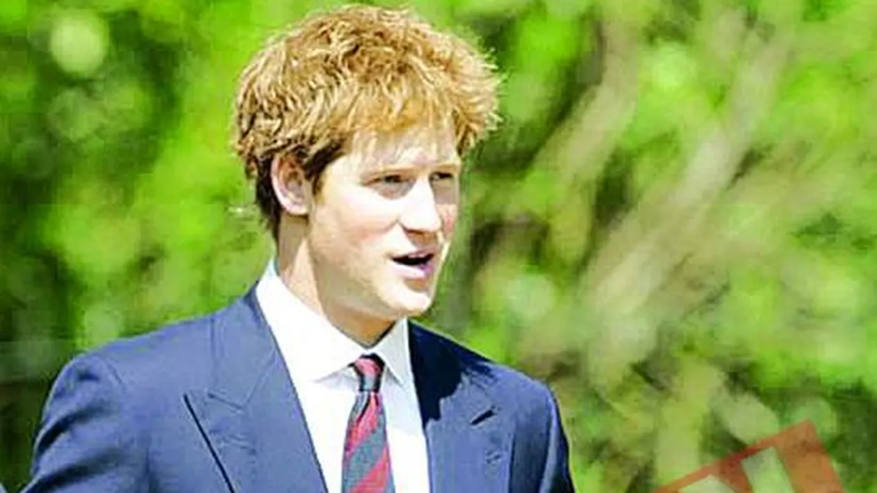 Harry are palarie de Charlie Chaplin