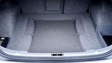 Nu e banc! Ce cărau 2 români în portbagajul unui BMW, în Franța. N-au putut să explice de unde au așa ceva