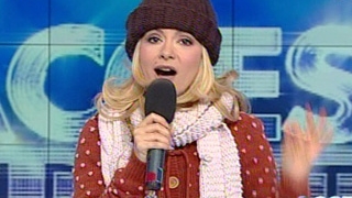 E jale in televiziune! Simona Gherghe a inghetat de frig in studioul emisiunii sale! Uite cat de gros s-a imbracat!